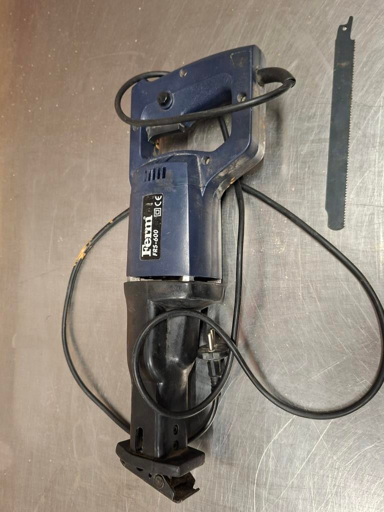 Ferm Reciprozaag FRS-600 - Gebruikt, Doe-het-zelf en Verbouw, Gereedschap | Zaagmachines, Gebruikt, 70 mm of meer, Ophalen of Verzenden