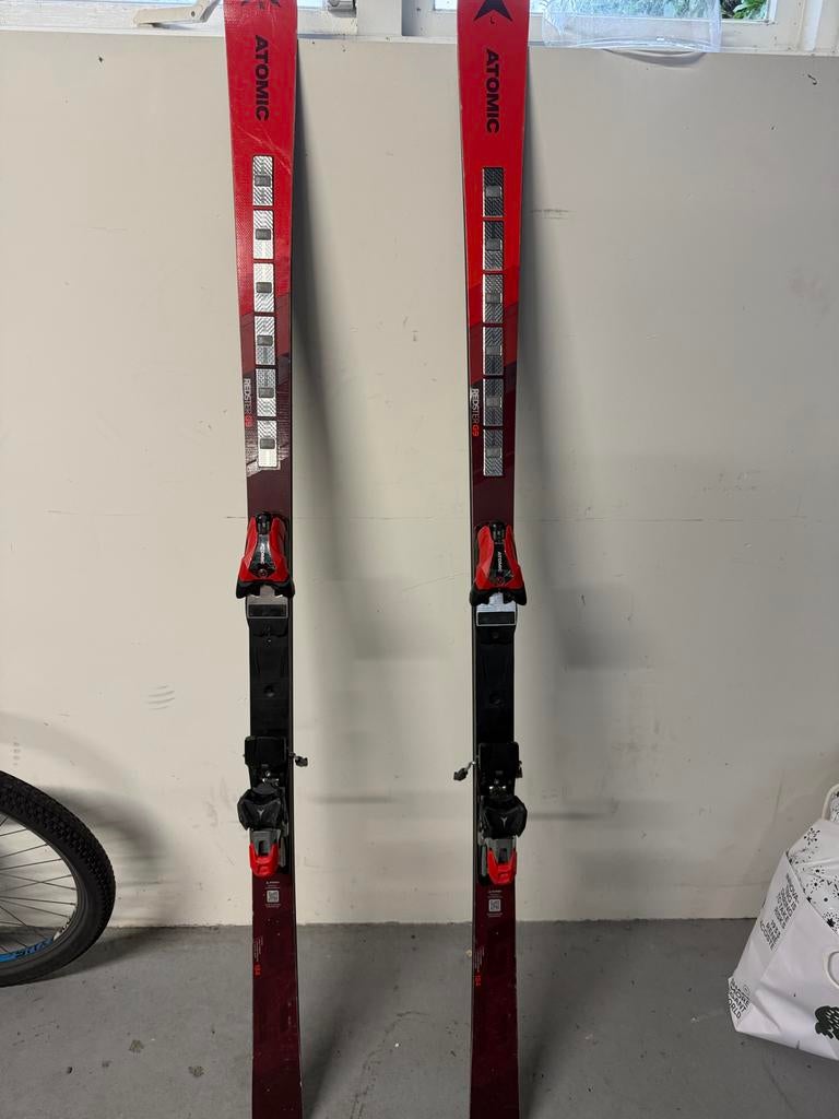 Atomic Redster g9 Ski's - 184cm - 2024, Sport en Fitness, Skiën en Langlaufen, 180 cm of meer, Ophalen of Verzenden, Zo goed als nieuw