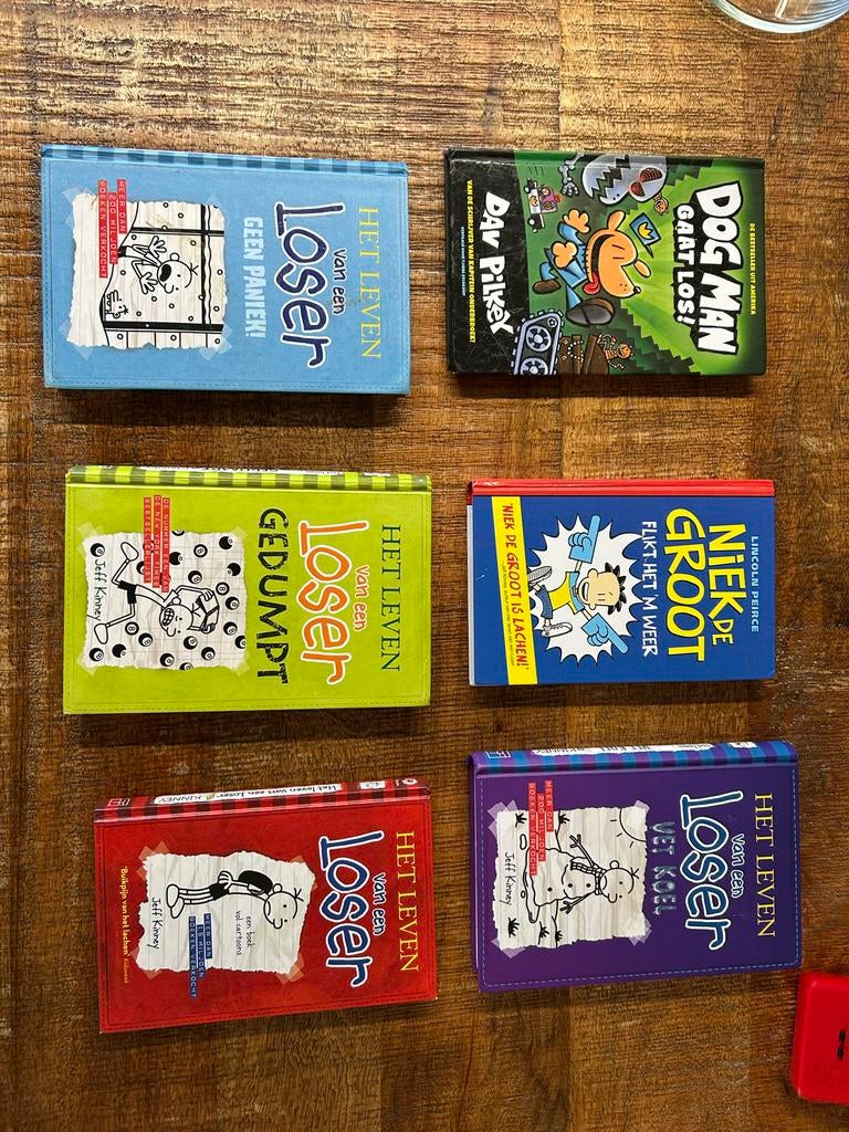 Kinderboeken - Het leven van een Loser, Boeken, Ophalen of Verzenden, Zo goed als nieuw, Fictie algemeen