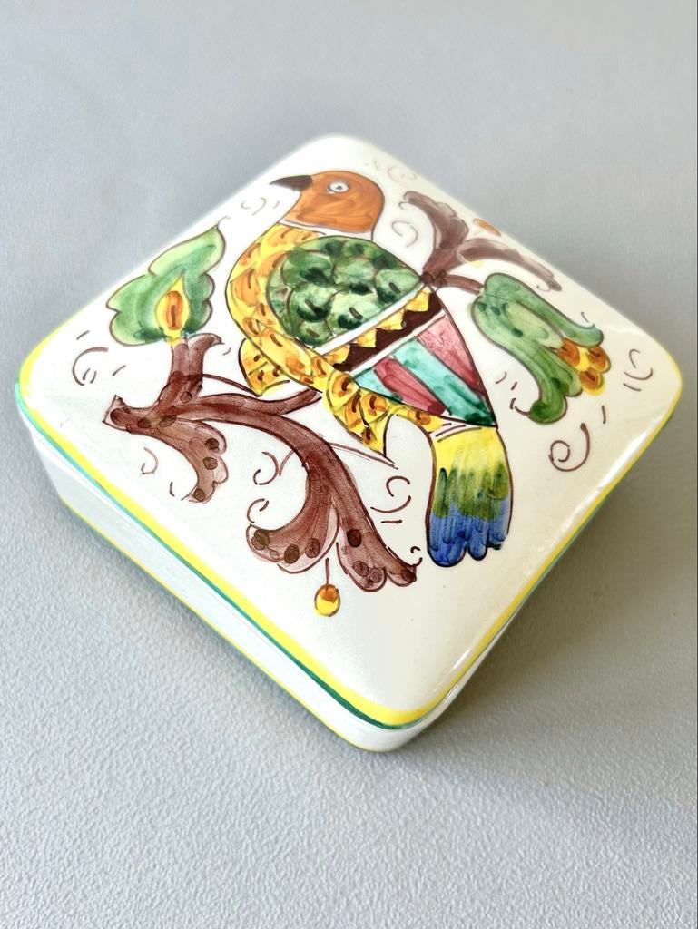 Gubbio Keramiek Doosje met Vogeldecoratie, Antiek en Kunst, Ophalen of Verzenden