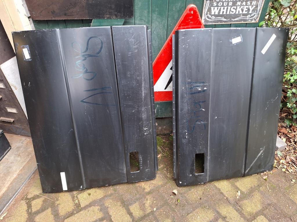 Range Rover deurpanelen., Auto-onderdelen, Carrosserie en Plaatwerk, Ophalen, Nieuw, Land Rover, Voor