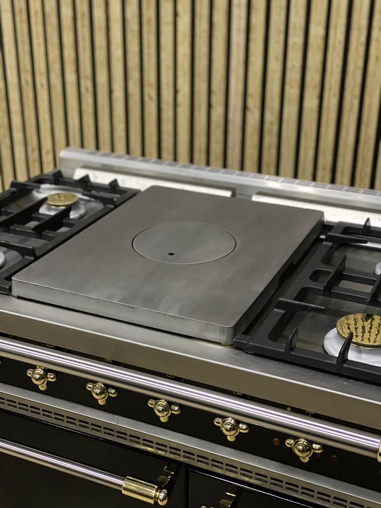 Luxe Lacanche Fornuis Zwart Gas + Messing + Warmhoudkast, Grill, Ophalen of Verzenden, Zo goed als nieuw, Vrijstaand