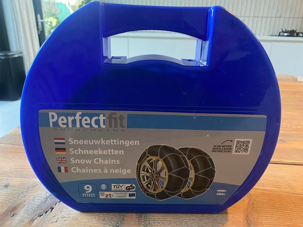Te huur sneeuwkettingen 17 tm 20 inch, Auto diversen, Ophalen, Zo goed als nieuw