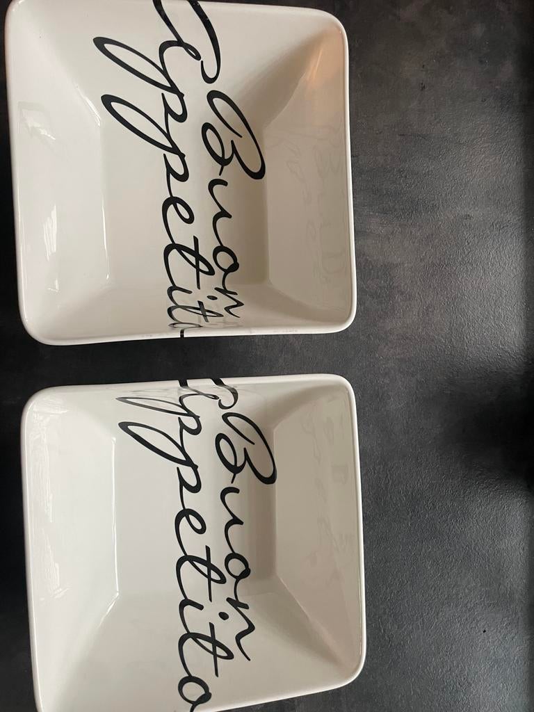 Rivièra Maison servies, Huis en Inrichting, Keuken | Servies, Zo goed als nieuw, Schaal of Schalen, Overige stijlen, Aardewerk