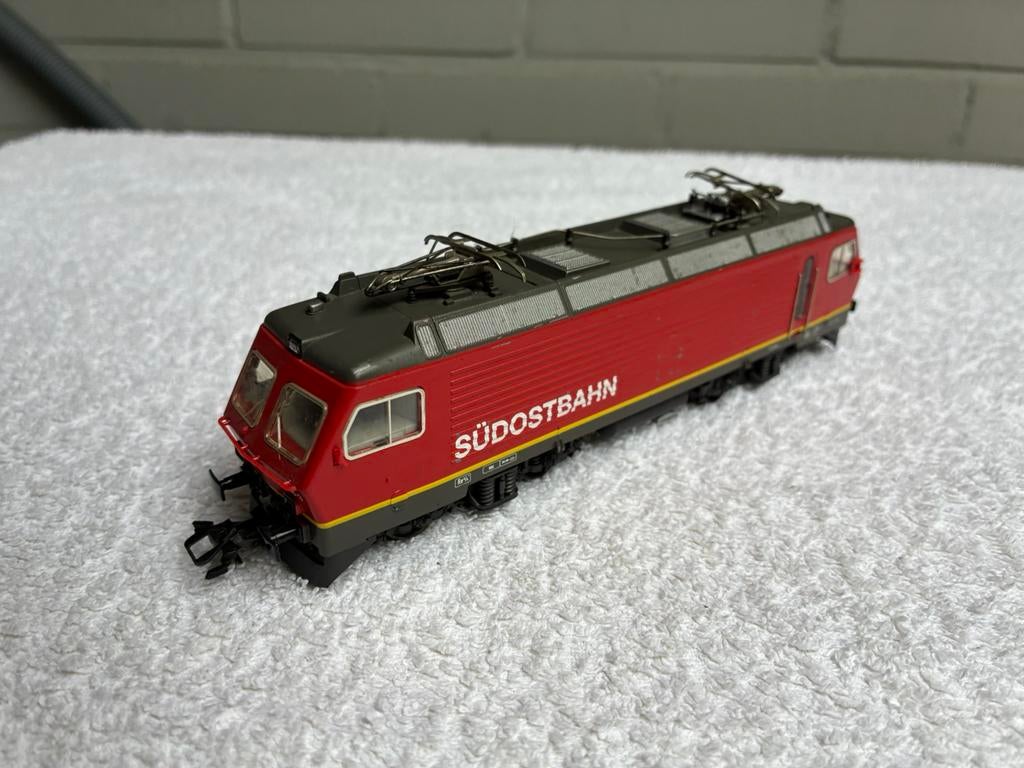 Märklin HO 34301 Digitale elektrische loc Re446 Südostbahn, Wisselstroom, Locomotief, Ophalen of Verzenden, Zo goed als nieuw