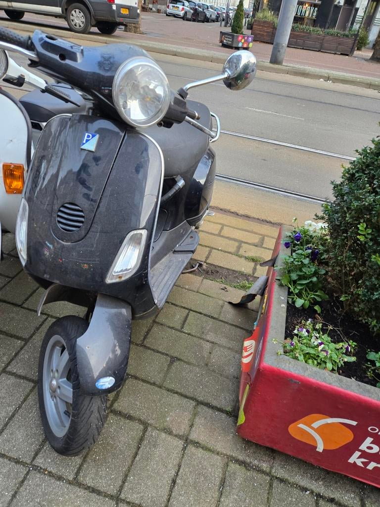 Vespa lx brom met geldig kenteken 45, Ophalen, Gebruikt, Tweetakt, Vespa LX
