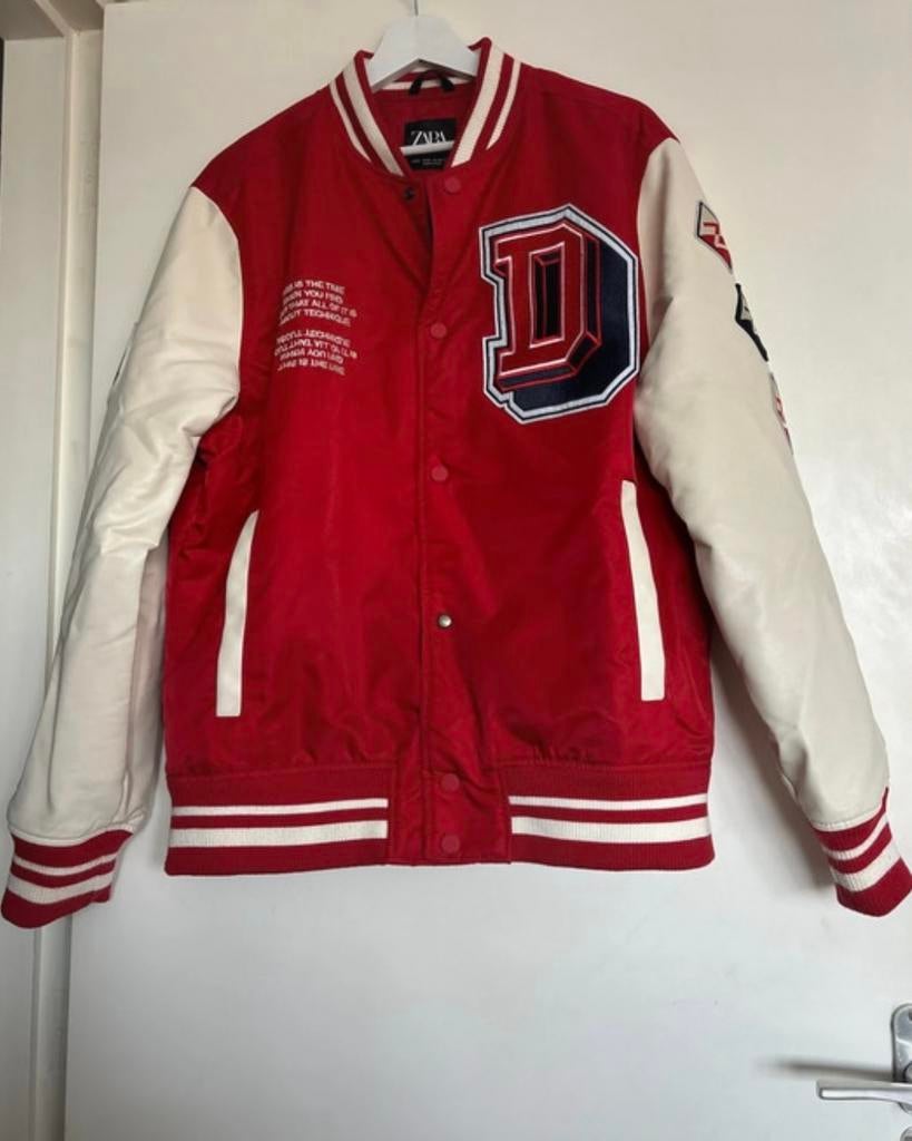 Zara Baseball Jack - Stijlvol en Comfortabel, Kleding | Dames, Jassen | Zomer, Ophalen of Verzenden, Zo goed als nieuw, Maat 38/40 (M)