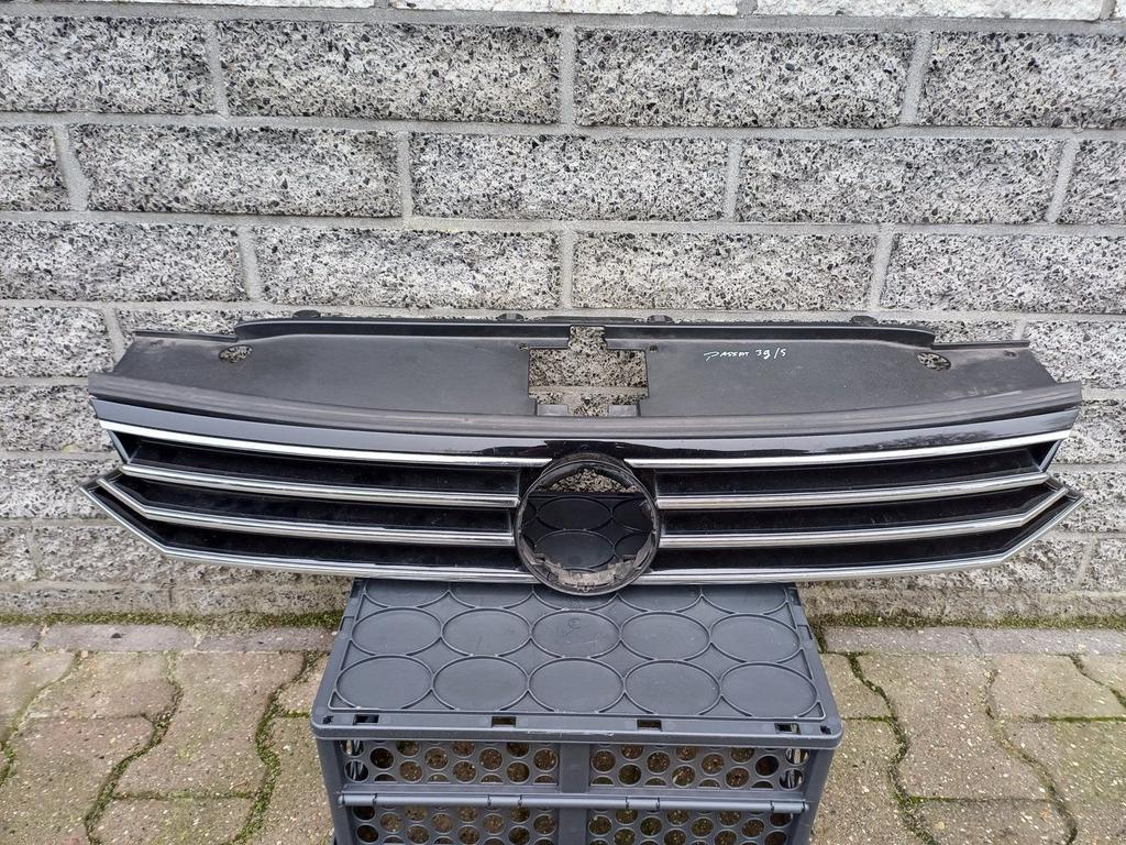 Volkswagen Passat B8 Grille 3G0853651 / 3G0853653 Bj.15 / 18, Ophalen of Verzenden, Gebruikt, Volkswagen