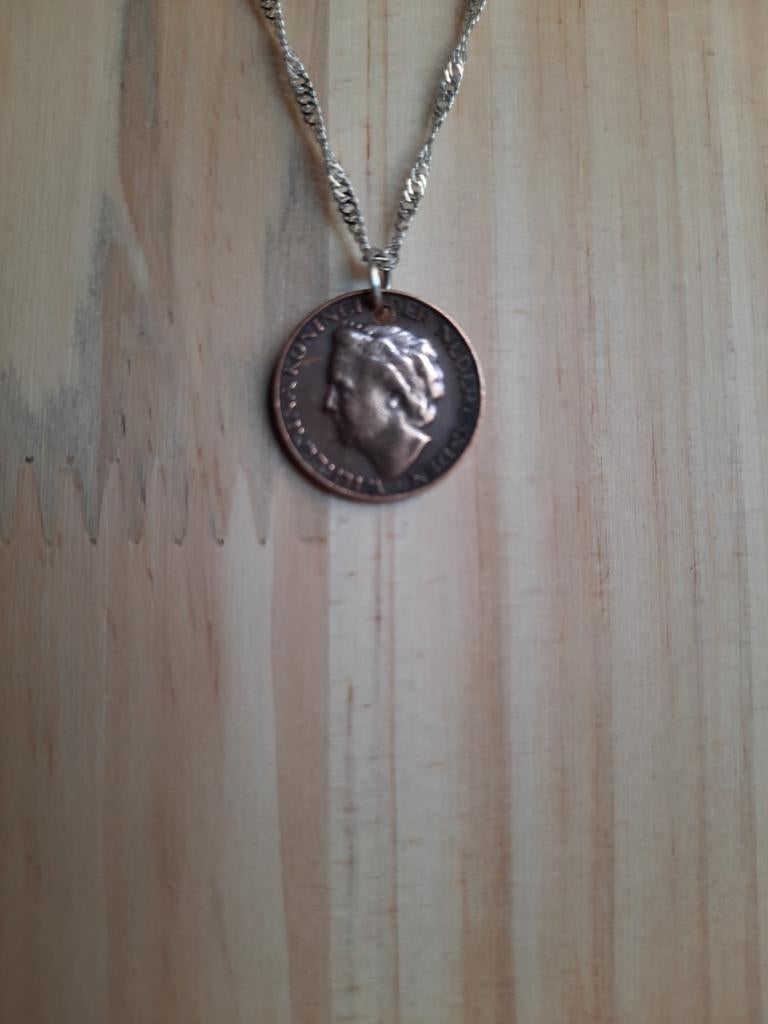 Wilhelmina Stuiver aan Fijn Gevlochten Ketting, Ophalen of Verzenden, Zo goed als nieuw, Zilver, Overige materialen