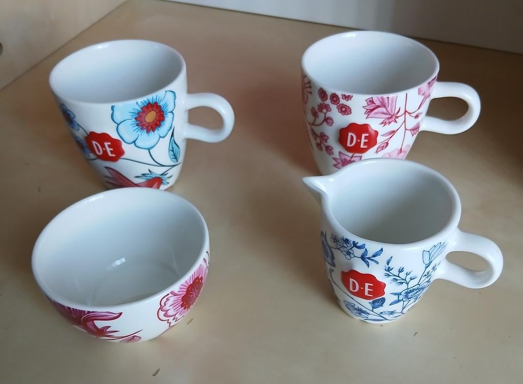 Douwe Egberts setje., Ophalen