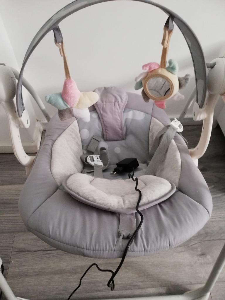 Schommelstoel met muziek, 5 standen en timer, Kinderen en Baby's, Kinderstoelen, Ophalen, Zo goed als nieuw, Overige typen, Gordel(s)