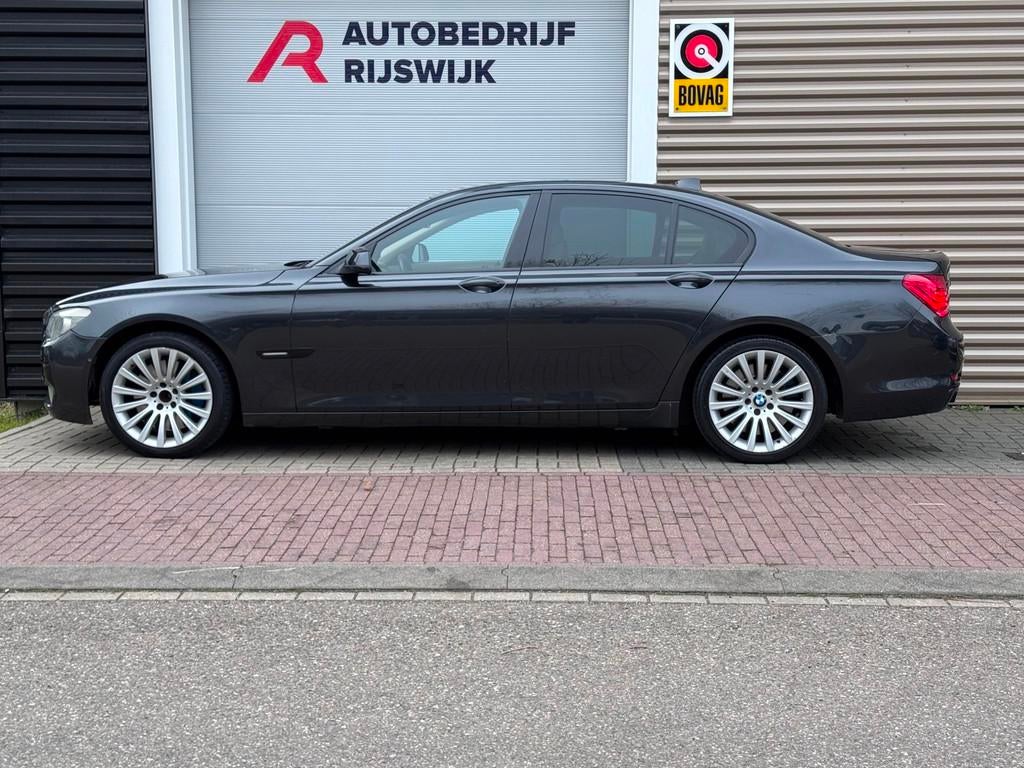 BMW 7-serie 750i Memory/Dak/Camera/Sportuitlaat, Auto's, BMW, Automaat, Euro 5, Achterwielaandrijving, Gebruikt