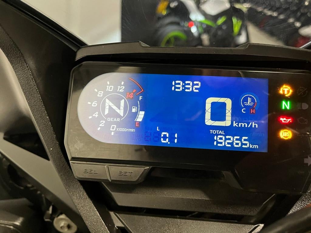 Honda CBR 650 R (bj 2022) - foto 2