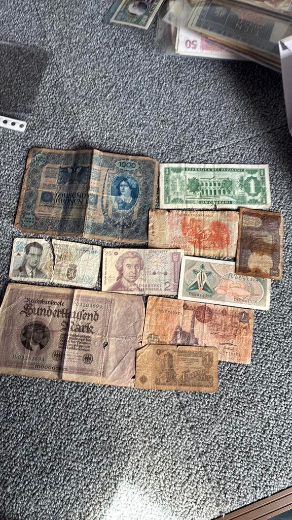 10 x biljetten 2 e keus, Postzegels en Munten, Munten en Bankbiljetten | Verzamelingen, Ophalen of Verzenden, Buitenland, Bankbiljetten