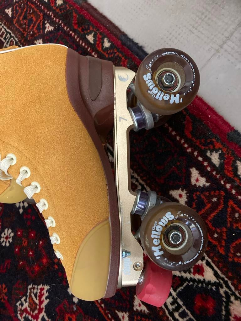 Chaya rolschaatsen met Mellows wielen - Zo goed als nieuw, Ophalen of Verzenden, Zo goed als nieuw, Overige typen