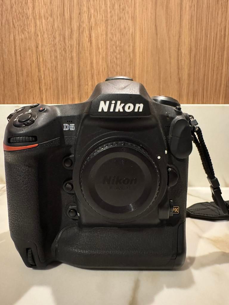 Nikon D5 – Slechts 13.258 clicks – Topconditie, Ophalen, Zo goed als nieuw, Nikon, Geen optische zoom