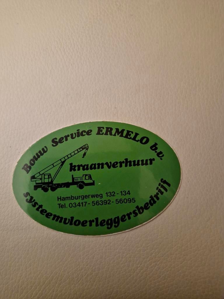 6339 Sticker Bouw Service Ermelo Kraanverhuur, Ophalen of Verzenden, Zo goed als nieuw, Bedrijf of Vereniging