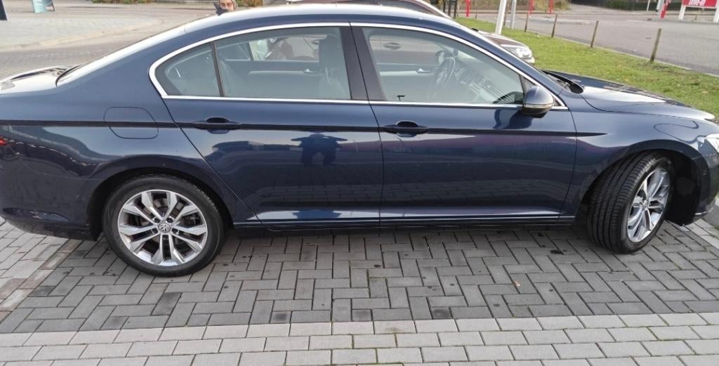 Volkswagen Passat 1.4 TSI 110KW ACT  sedan DSG 2015 blauw, Stof, Euro 6, 4 cilinders, Electronic Stability Program (ESP)