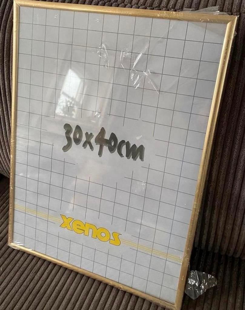 Gouden fotolijst 30x40 cm, Ophalen, Nieuw, Metaal of Aluminium, Minder dan 50 cm