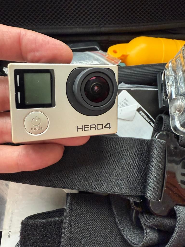 GoPro Hero 4 met veel accessoires en koffer, Audio, Tv en Foto, Actiecamera's, Ophalen of Verzenden, Zo goed als nieuw, GoPro