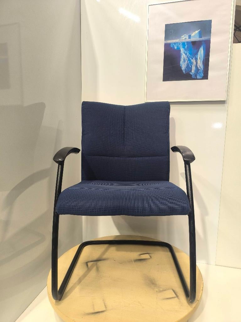 Interstuhl Vergederstoel / stoel / eetkamerstoel, 7 stuks, Huis en Inrichting, Stoelen, Gebruikt, Blauw, Ophalen of Verzenden