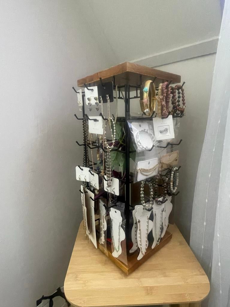 Sieraden rek inclusief sieraden stainless steel, Ophalen of Verzenden, Gebruikt, Overige kleuren, Staal