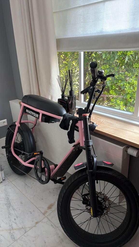 Phatfour elektrische fiets roze speciale editie, Gebruikt, Minder dan 47 cm, 50 km per accu of meer, Ophalen