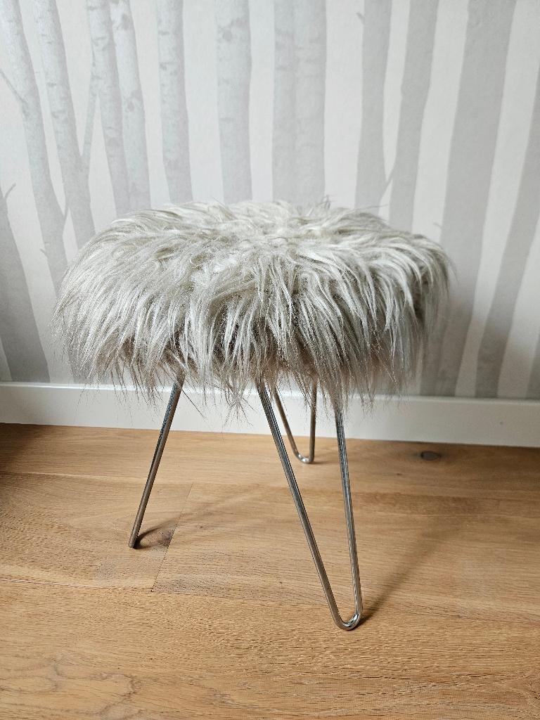 Retro/vintage harig hairpin krukje, Ophalen, Zo goed als nieuw, Staal