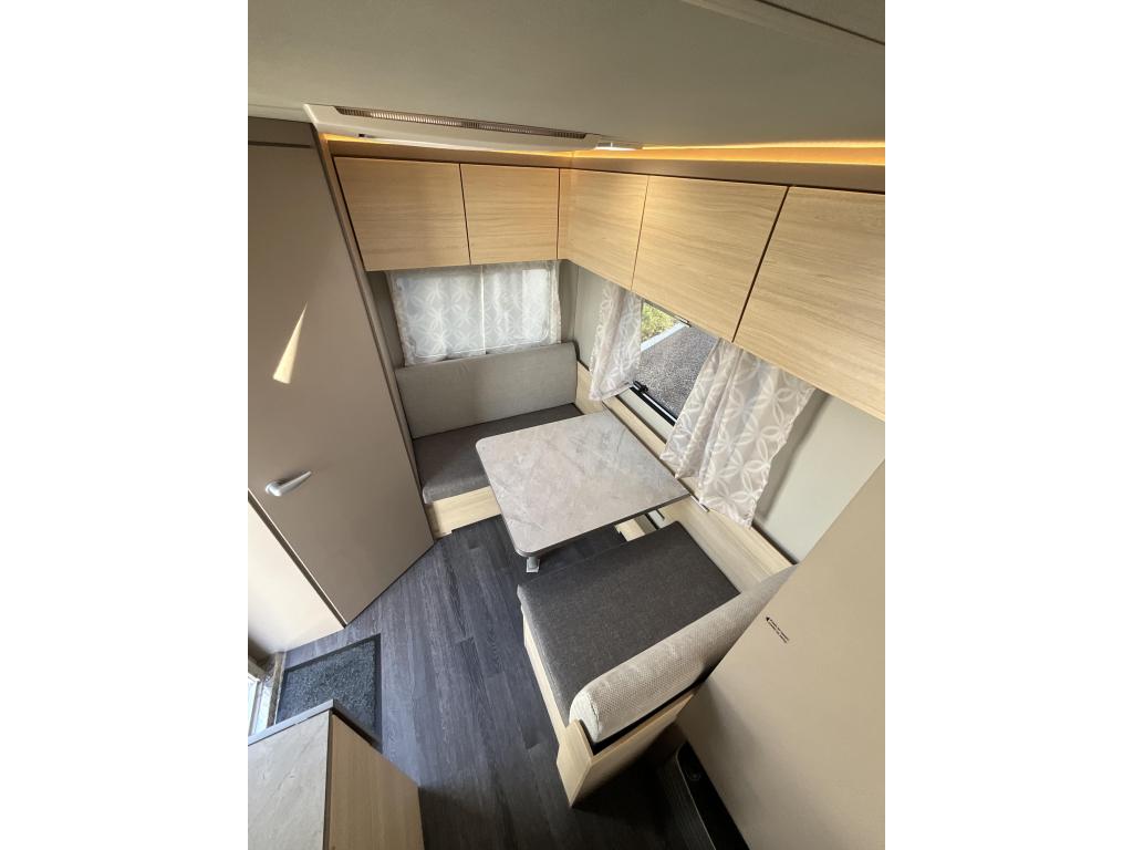 Weinsberg CaraCito 390 QD ZEER LICHTGEWCHT-COMPACT, Overige merken, Bedrijf, Treinzit, Dwarsbed