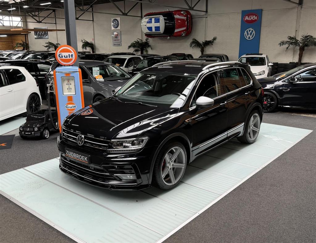 Volkswagen Tiguan 1.4 TSI R-Line! Maxton! Xenon! Navi! Trekh, Auto's, Gebruikt, 4 cilinders, 150 pk, Zwart