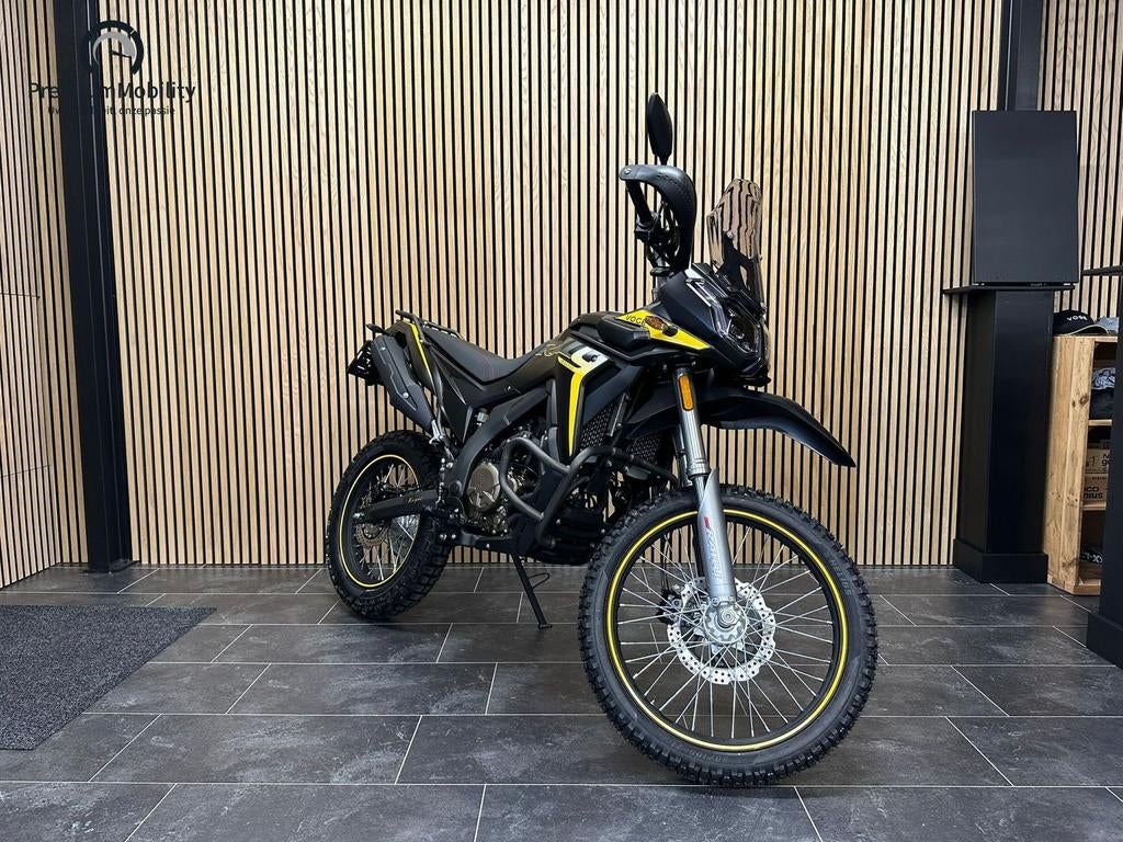 VOGE 300 RALLY (ZWART/GEEL), Motoren, 292 cc, Bedrijf, Onbekend, Overig