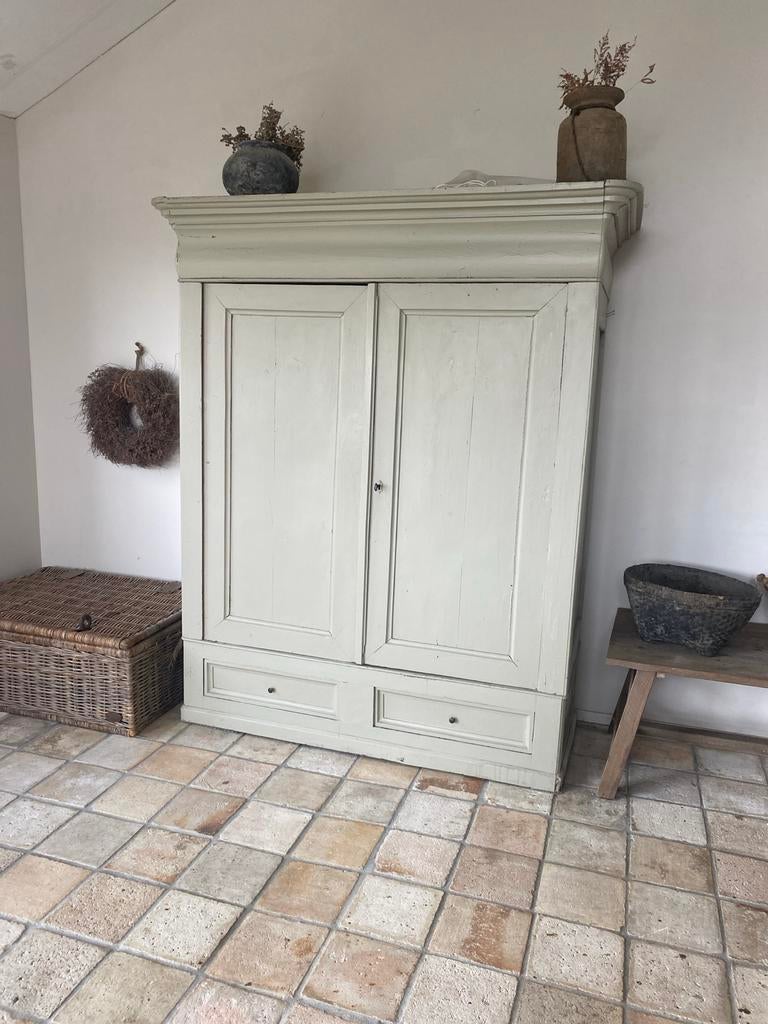 Antieke Hoffz/Aura Peeperkorn stijl kast - sober en stoer, Ophalen