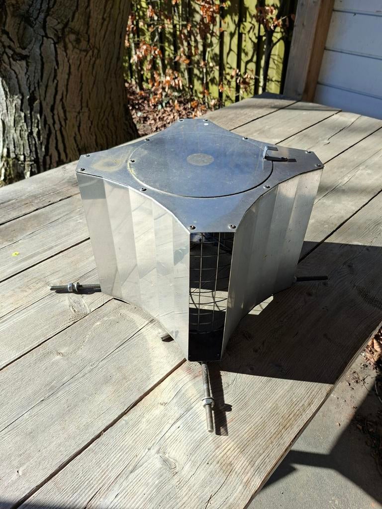 2x Aluminium schoorsteen afdekkap - Duurzaam & Weerbestendig, Ophalen, Zo goed als nieuw