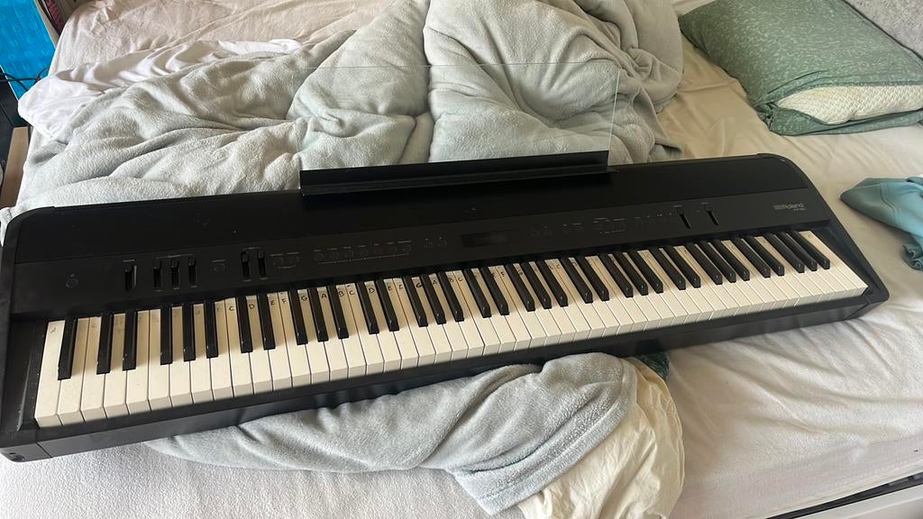 Roland fp-90, Ophalen, Zo goed als nieuw, Zwart