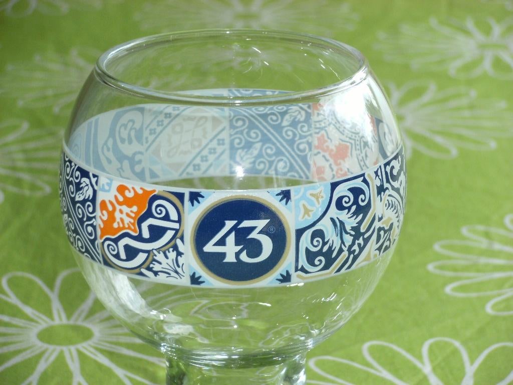 Licor 43 Cuarenta Tres glas - bont gedecoreerd, Ophalen of Verzenden, Zo goed als nieuw