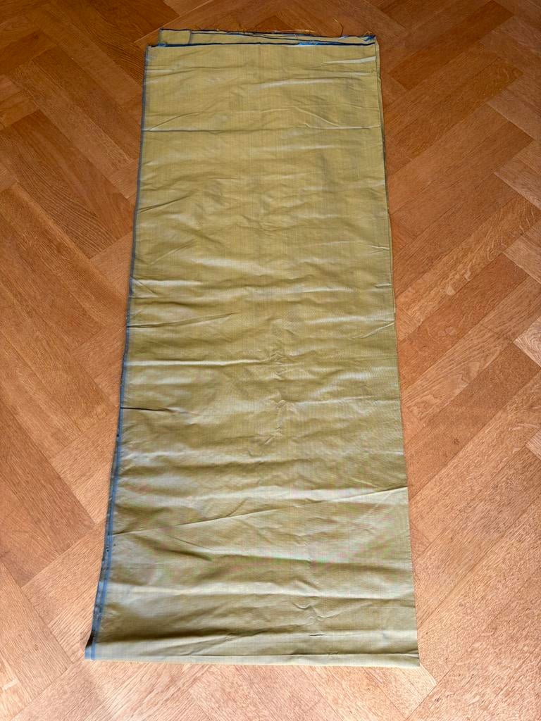 Lap stof ongebruikt pure changeant zijde groen 98x270 cm, Hobby en Vrije tijd, Stoffen en Lappen, Ophalen of Verzenden, 30 tot 120 cm