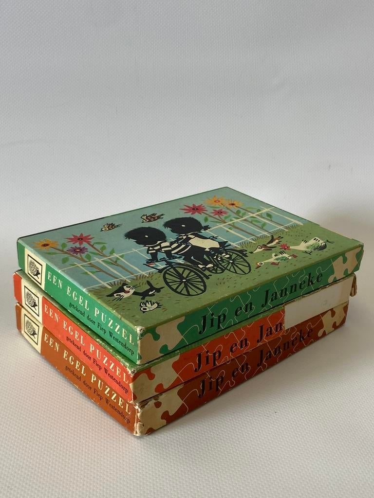 Drie kleine houten puzzels van Jip en Janneke, Gebruikt, 10 tot 50 stukjes, Ophalen of Verzenden, Van hout