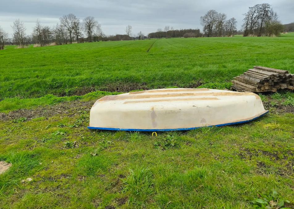 Mooie poleyester boot, Ophalen, Gebruikt