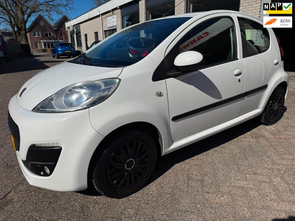Peugeot 107 1.0 Active AIRCO LED ORG 104152 KM NAP O.H BOEKJ, Voorwielaandrijving, Euro 5, Gebruikt, 4 stoelen