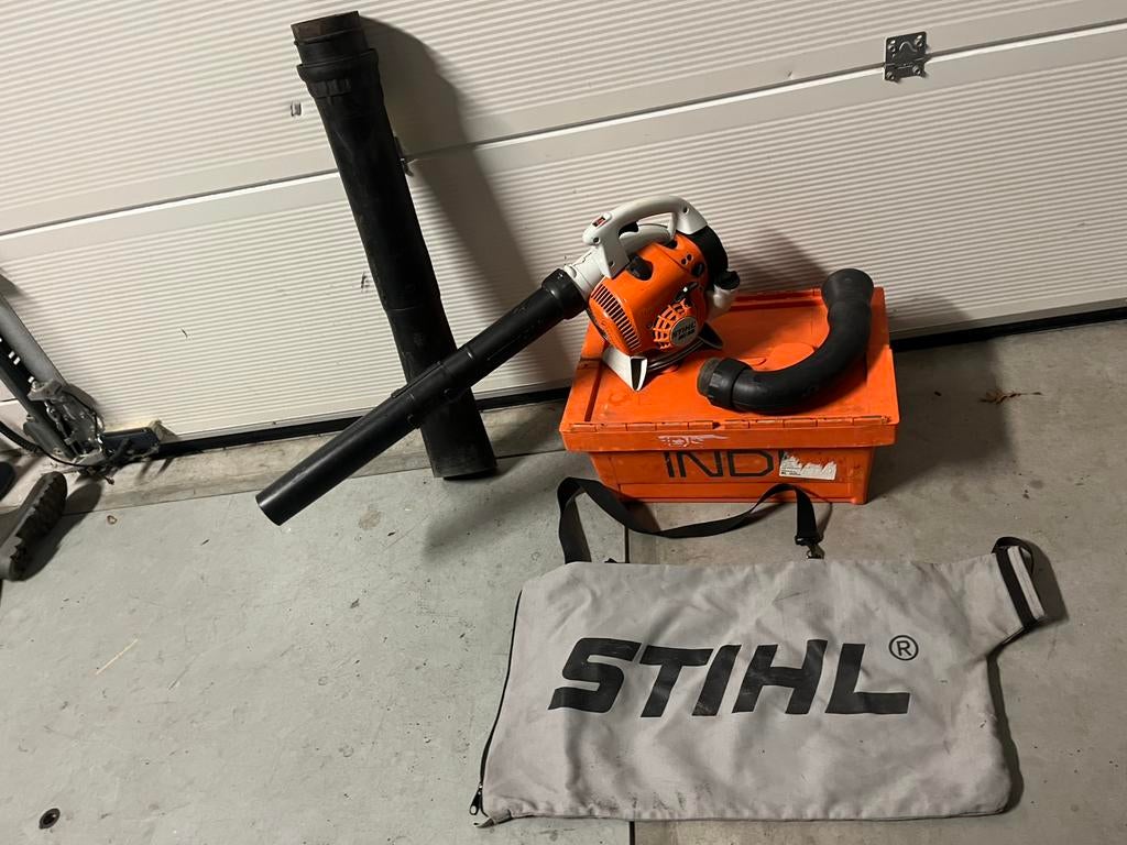 Stihl bg56 incl zuigfunctie, Ophalen, Benzine, Met zuigfunctie, Handgedragen