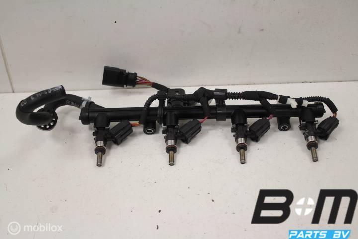 Brandstofrail met verstuiver en kabelboom Audi S1 06K133681A, Gebruikt