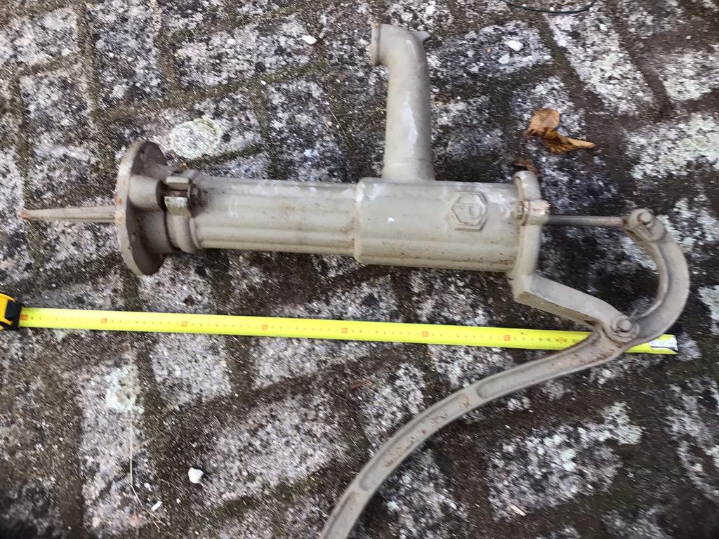 Handpomp tuindecoratie in goede staat, Tuin en Terras, Waterpompen, Ophalen of Verzenden, Zo goed als nieuw