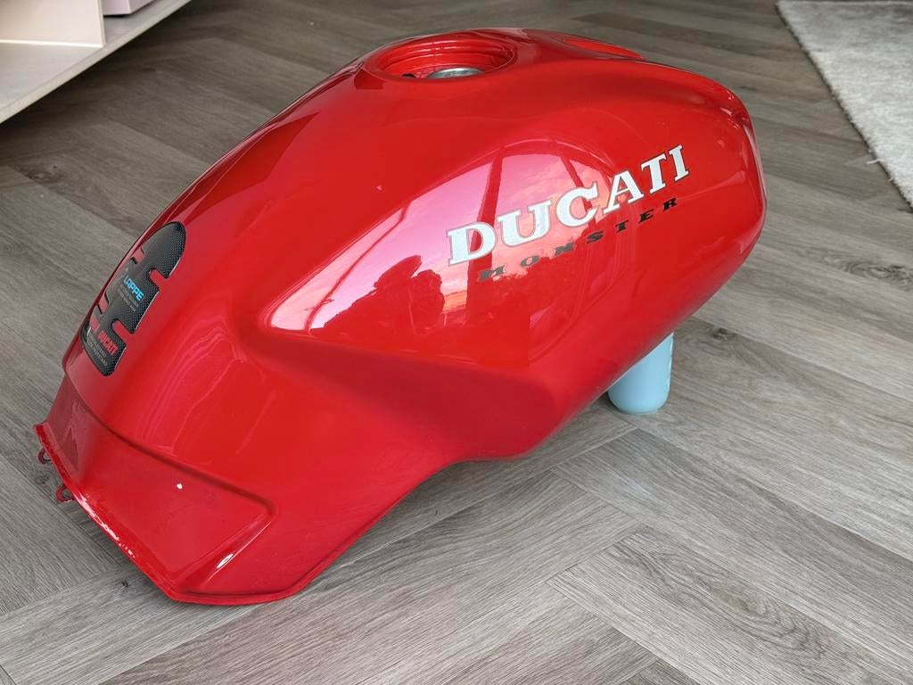 Ducati Monster tanks rood & geel 600 750 900, Motoren, Ophalen of Verzenden, Gebruikt