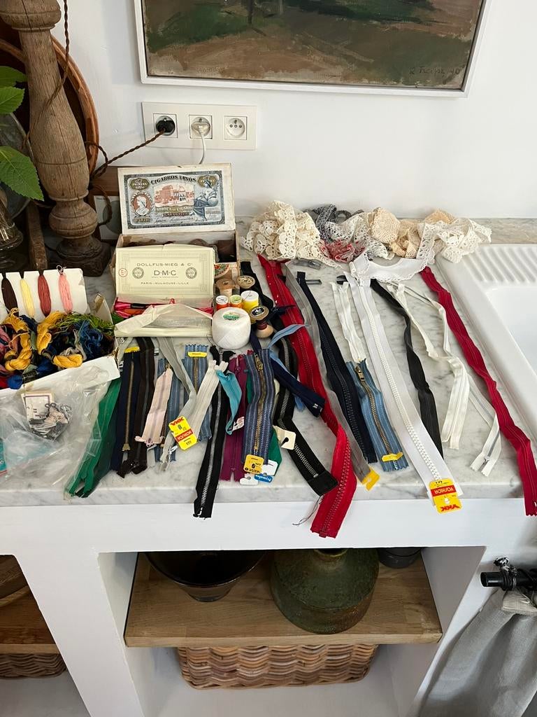 LOT FOURNITUREN NAAIEN RITSEN BOORD GAREN BORDUUR, Ophalen of Verzenden, Zo goed als nieuw, Garen of Naald(en)