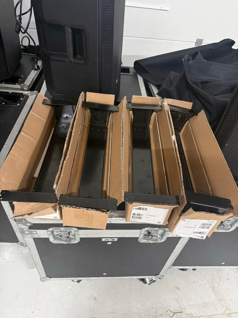 4x EV ZLX Beugel voor ZLX-12 luidsprekers, Ophalen of Verzenden, Zo goed als nieuw