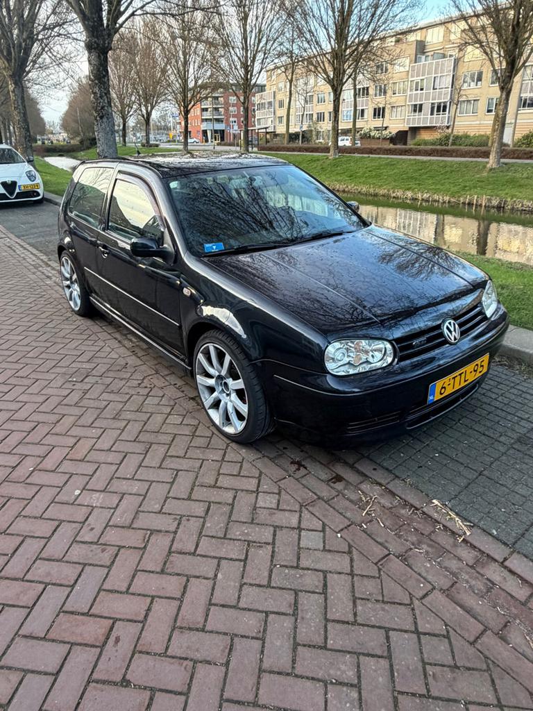 Volkswagen Golf 1.9 TDI 96KW 2002 Zwart asz, Voorwielaandrijving, 4 cilinders, Zwart, 19 km/l