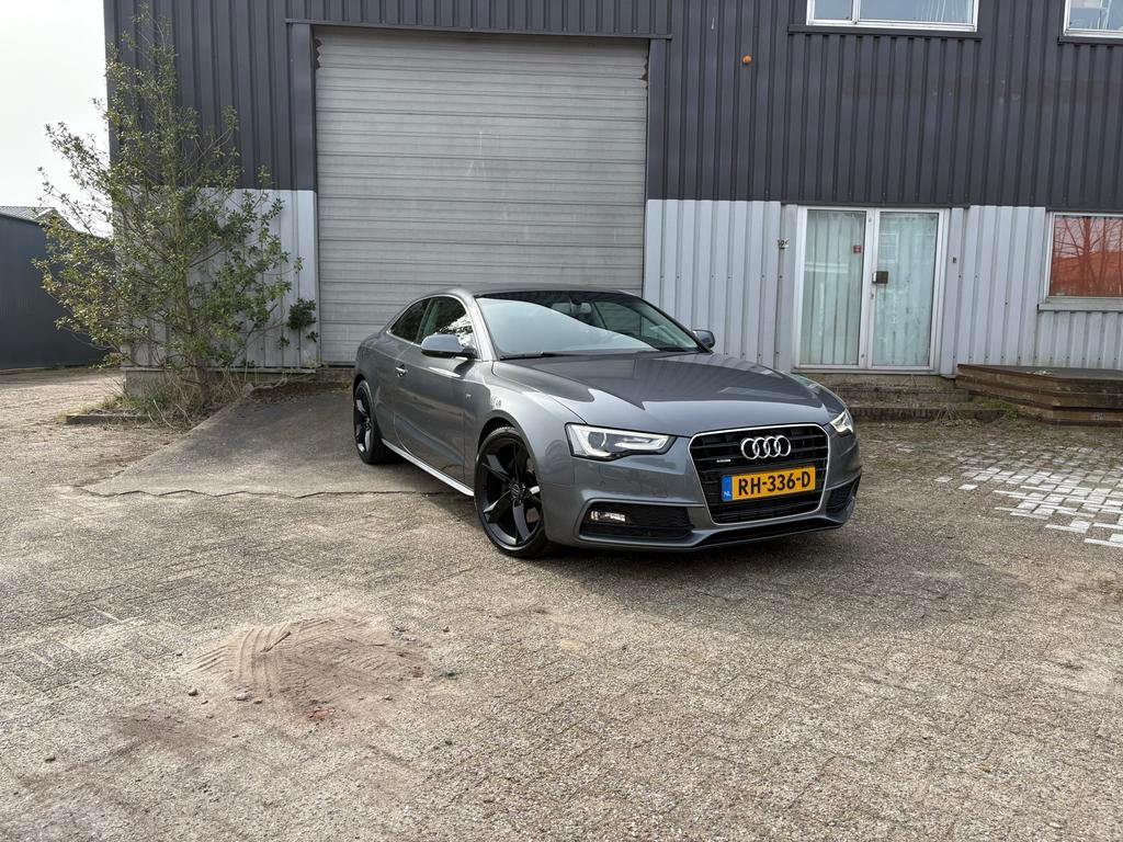 Audi A5 2.0 Tfsi Coupe Quattr.s-tr 2016 Grijs, Automaat, 15 km/l, 4 cilinders, 1984 cc