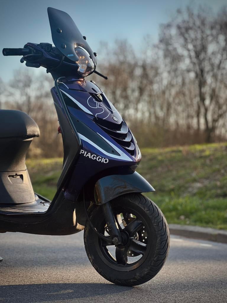 Piaggio zip brom 2016, Ophalen, Zo goed als nieuw, Benzine, Zip