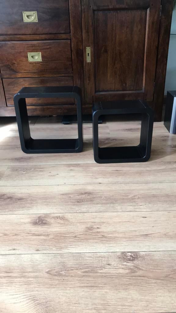 Retro wandkastjes/boekenkastjes, Huis en Inrichting, Slaapkamer | Nachtkastjes, Ophalen of Verzenden, Gebruikt, Minder dan 45 cm