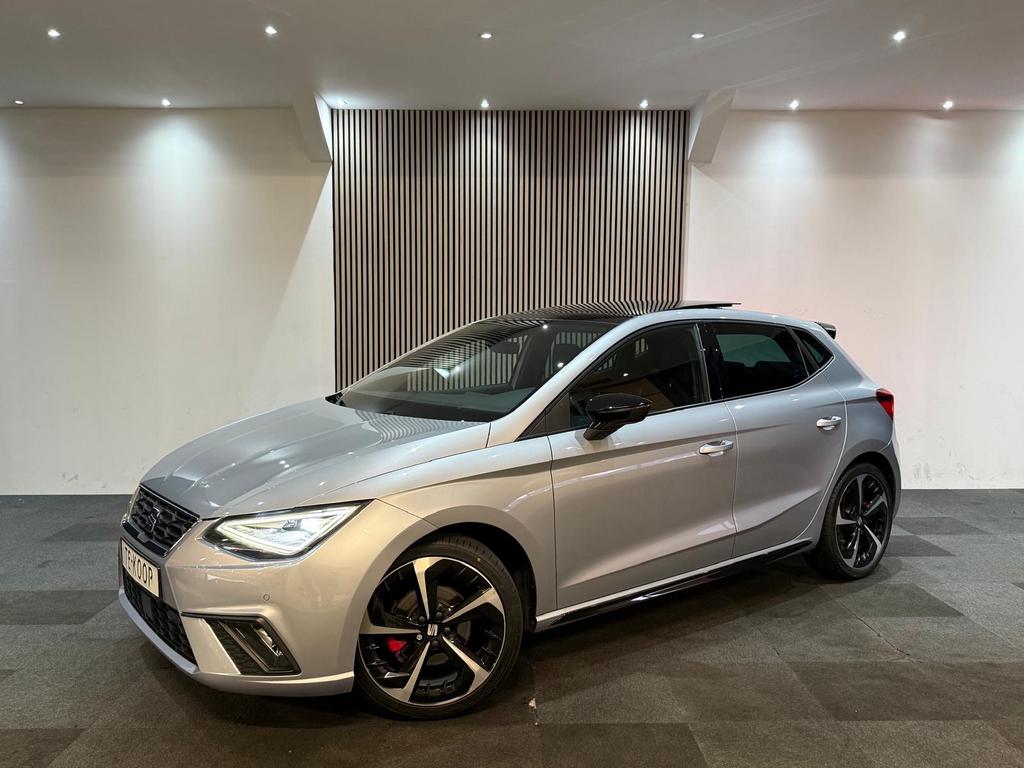 SEAT Ibiza 1.0 TSI FR | Pano/Virtual/Cam/ACC/Keyless/Carplay, Auto's, Seat, Ibiza, Bedrijf, Zilver of Grijs, 999 cc